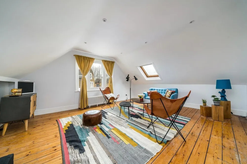 NEW Bohemian 2 Bedroom Victorian Flat in Dalston