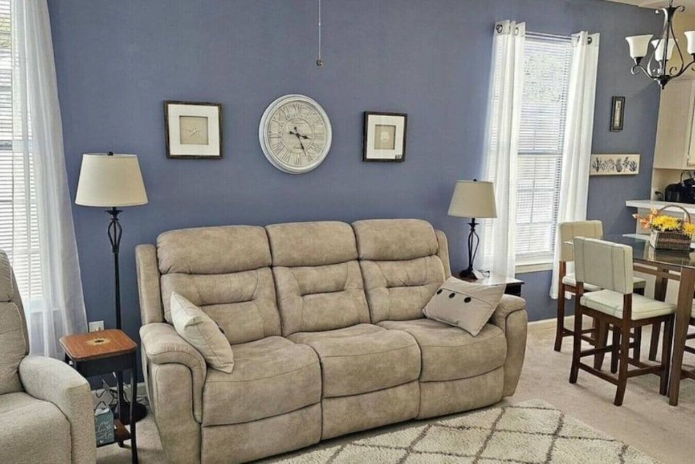 Hidden Haven by WT Golf Peaceful 2BR Condo