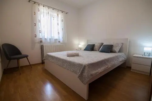 Apartment Teskera 1
