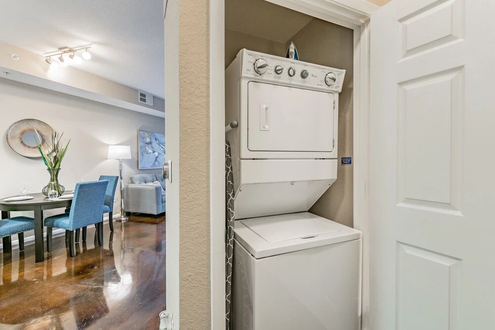 Channelside Apartment BC-320