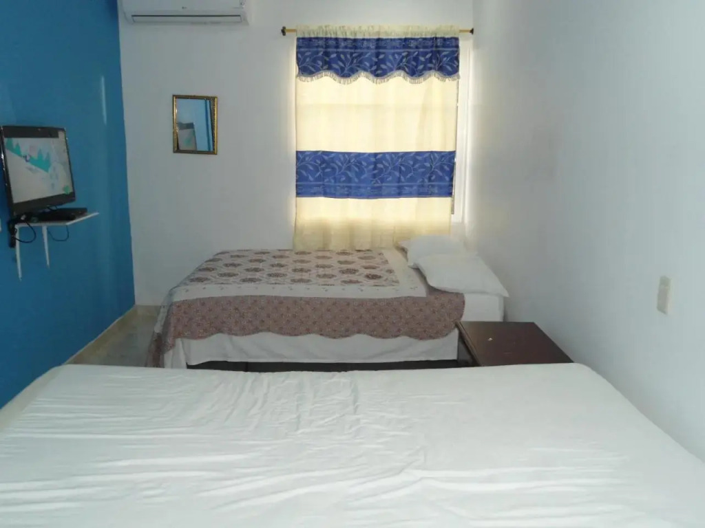 Roxis Place