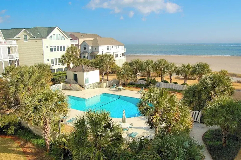 502 Summerhouse by Avantstay Ocean Front Condo w/ Community Pool Access