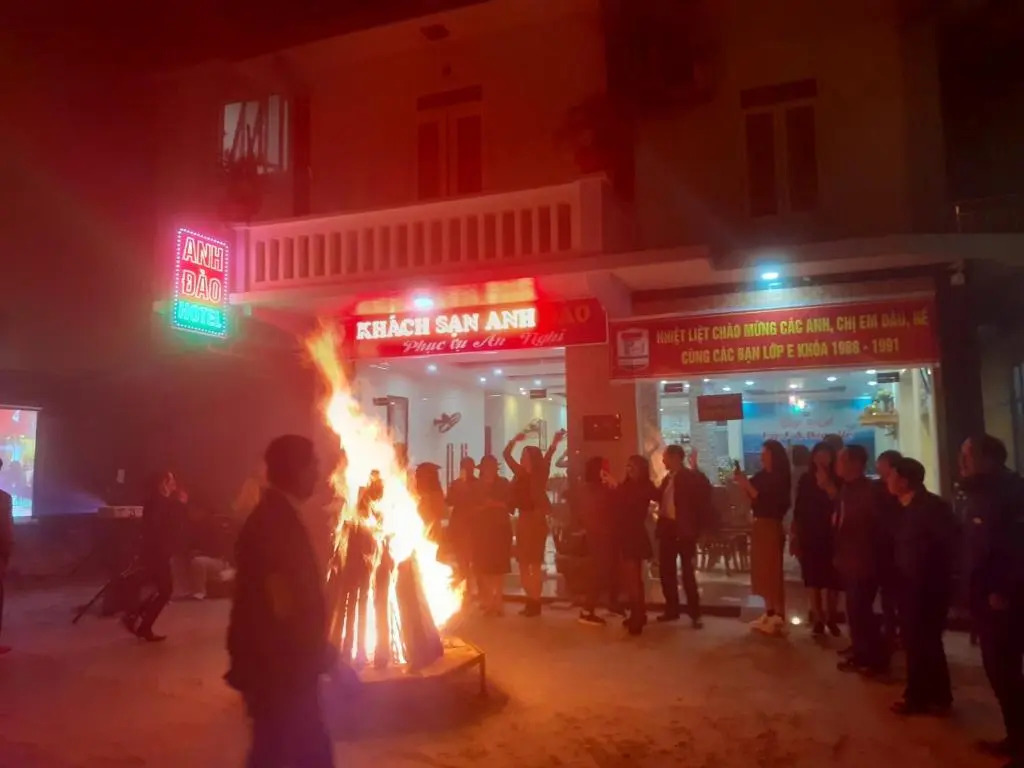 Khách sạn Anh Đào