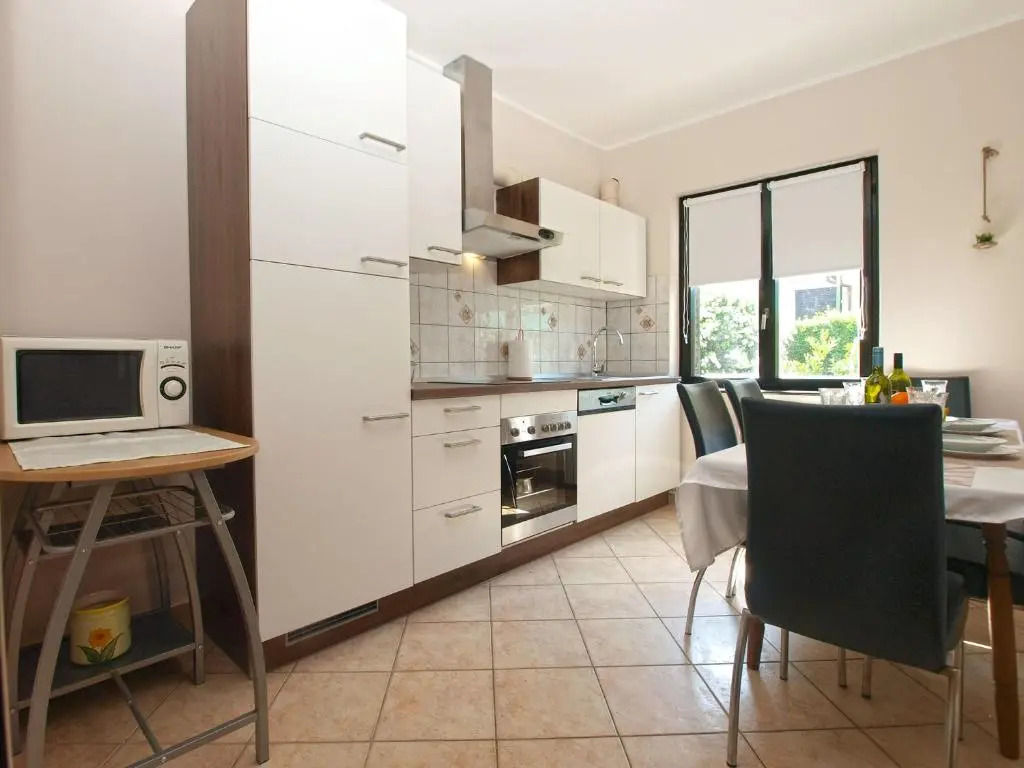 Apartment 1844