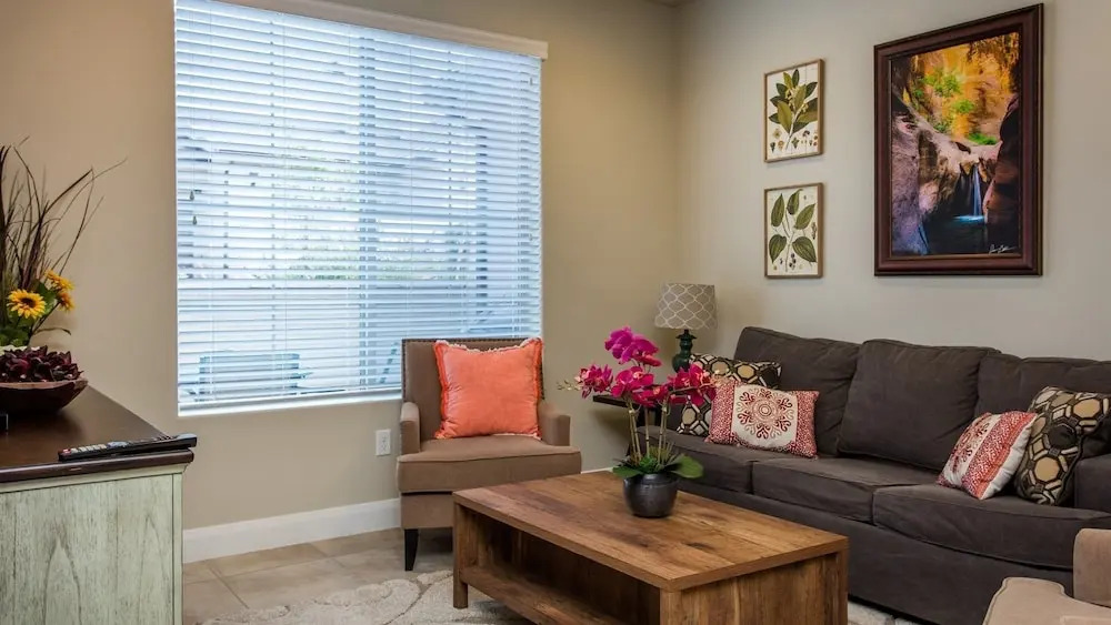 Desert Sunstone 3 Bedroom Apts