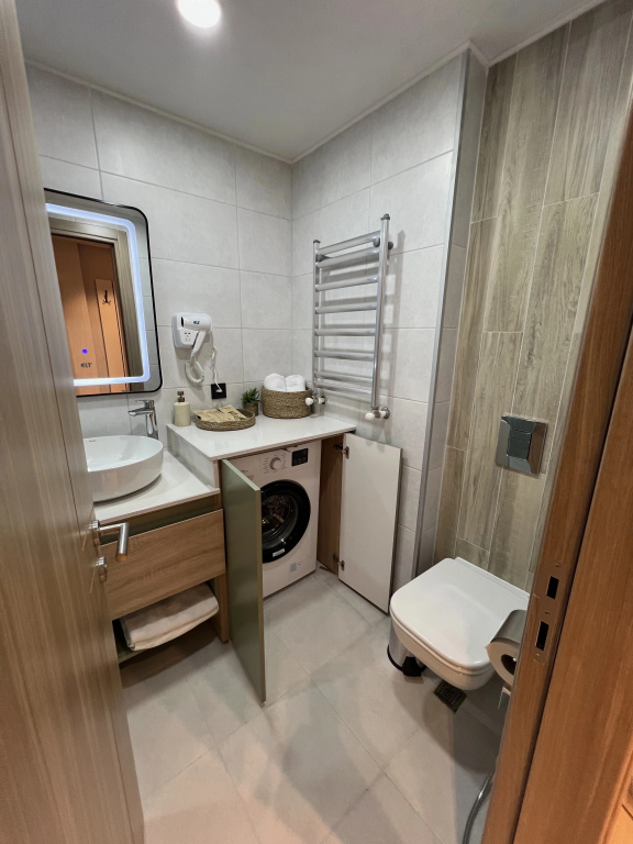 Апартаменты Premium 1st line, free rooftop pool and sea view