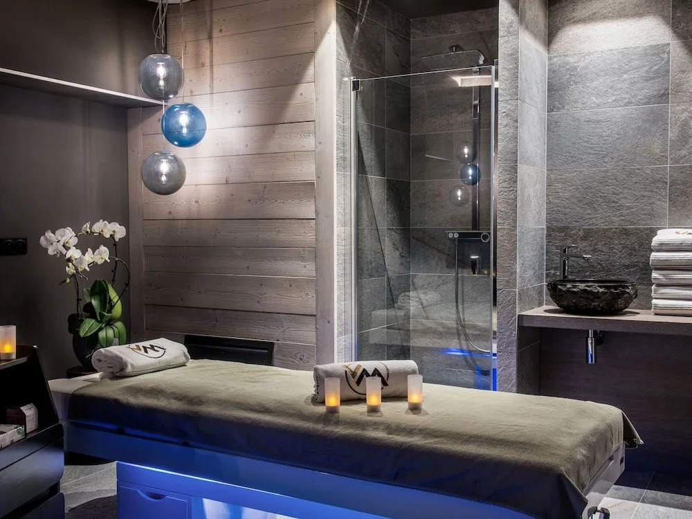Luxury Apartment, Every bed Room has a Bath Room-ensuite