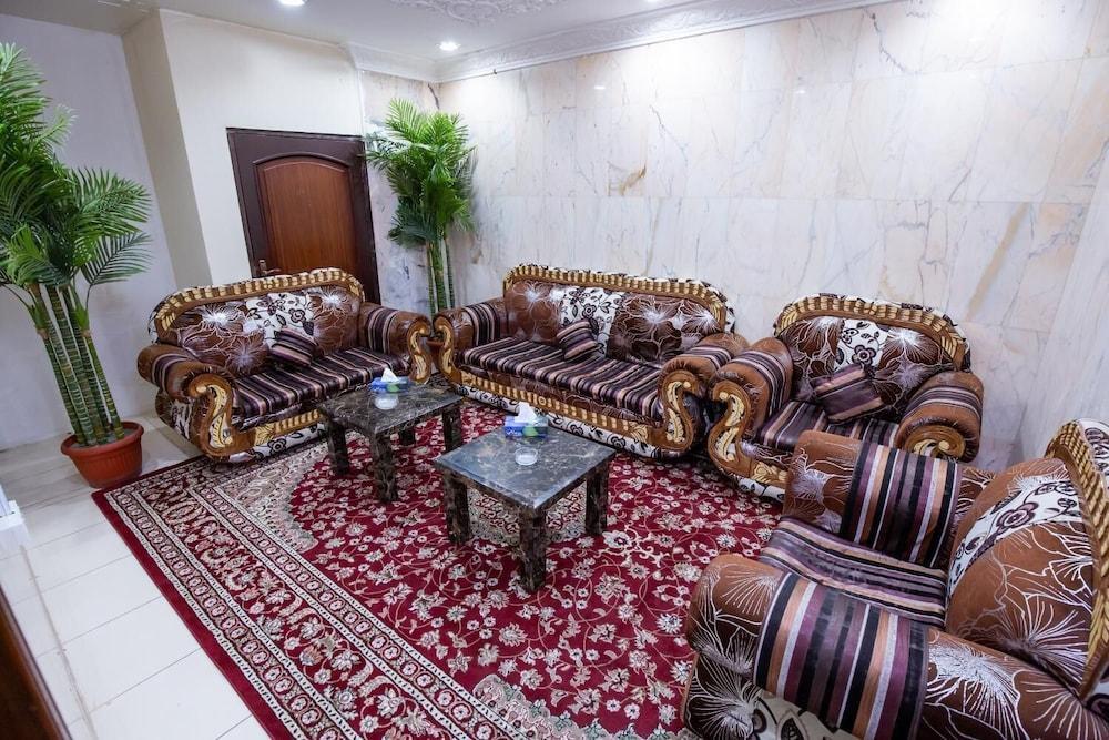 Al Eairy Furnished Apartments Makkah 8