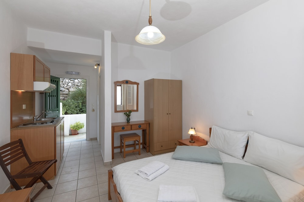 Spitha Rooms