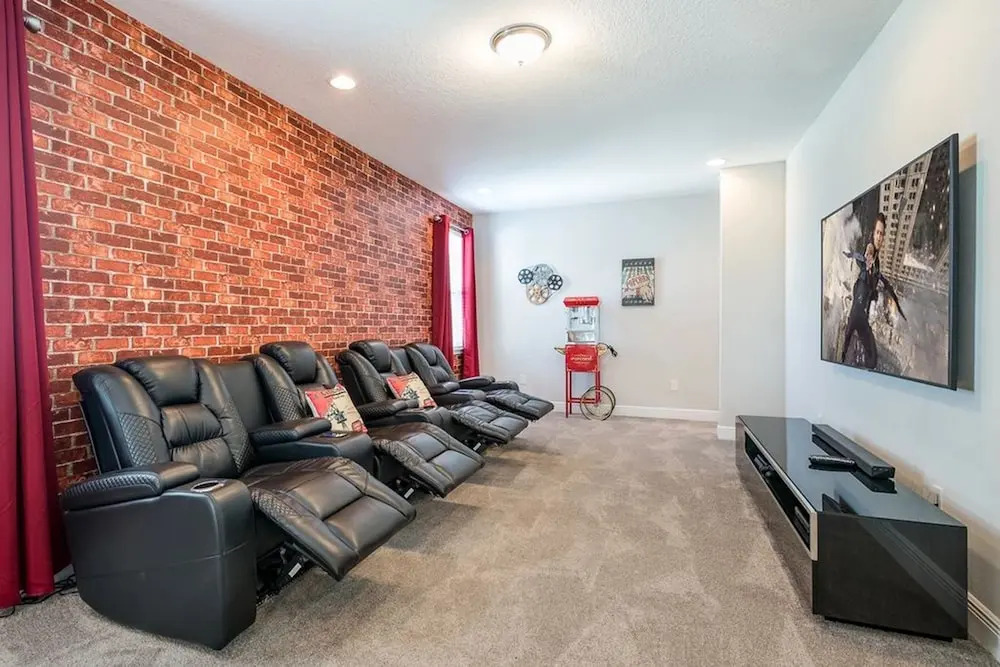 Spacious 9Bd near Disney with Pool - Family Dream