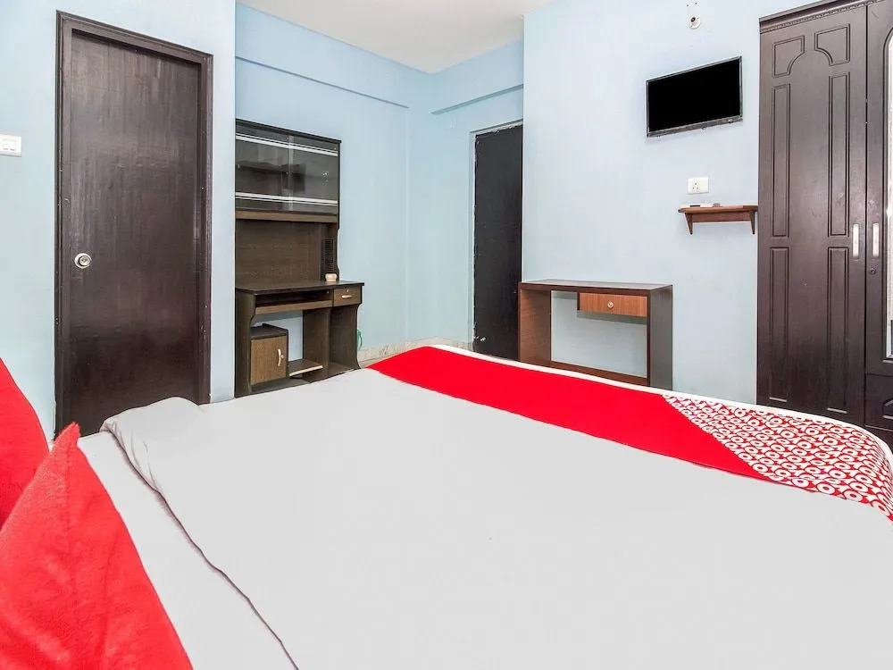 OYO 13770 Shuvam Guest House