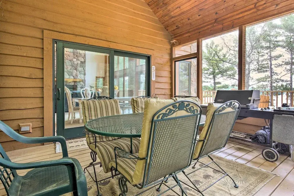 Waterfront Lake Tomahawk Cabin w/ Game Room!