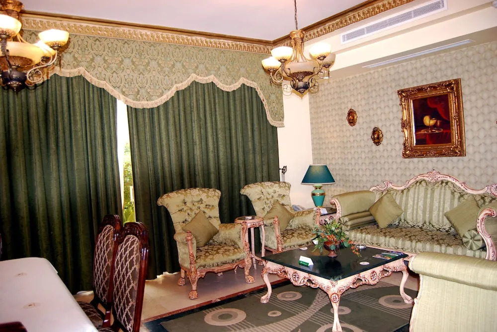 Western Garden Hotel