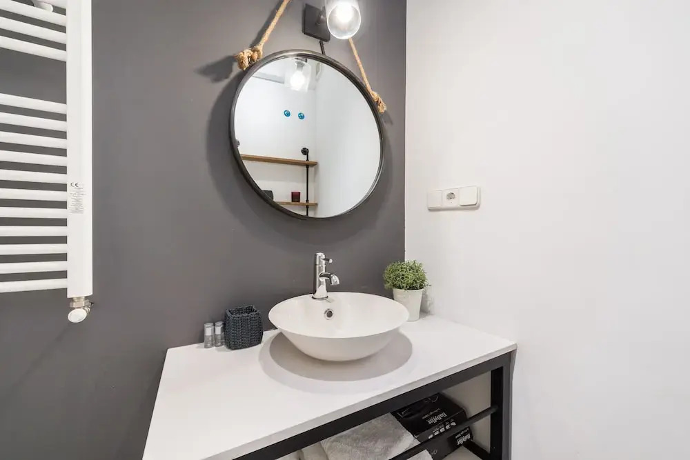 3 Bd Apartment Perfect Location in Plaza de Chueca