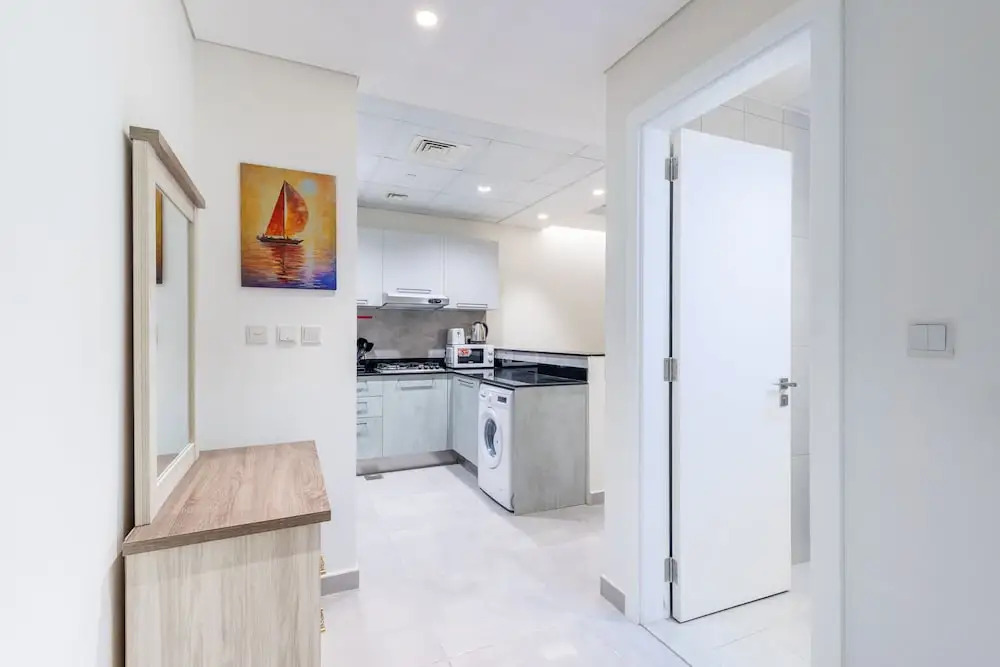 SuperHost - Comfort 1BR Centurion Onyx Retreat with Balcony