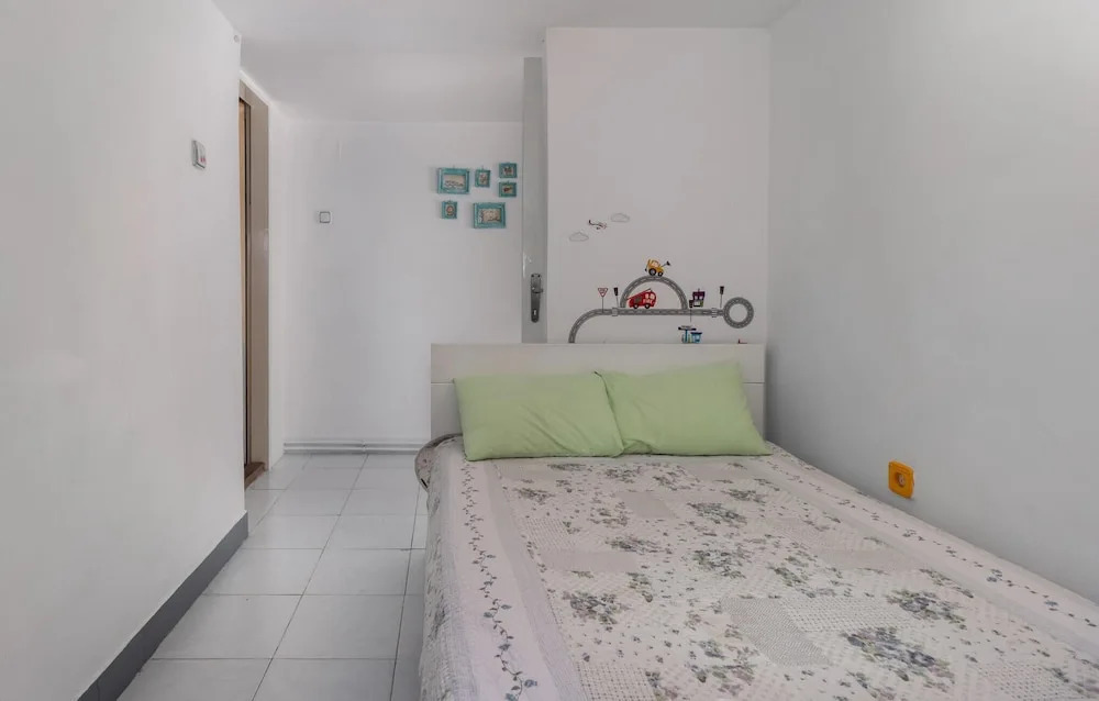 Stunning Apartment in Crikvenica With 2 Bedrooms and Wifi