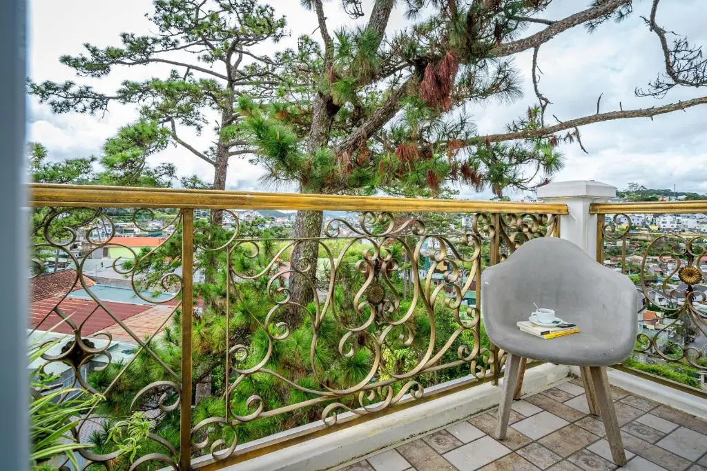 Nature Hotel - Luong The Vinh