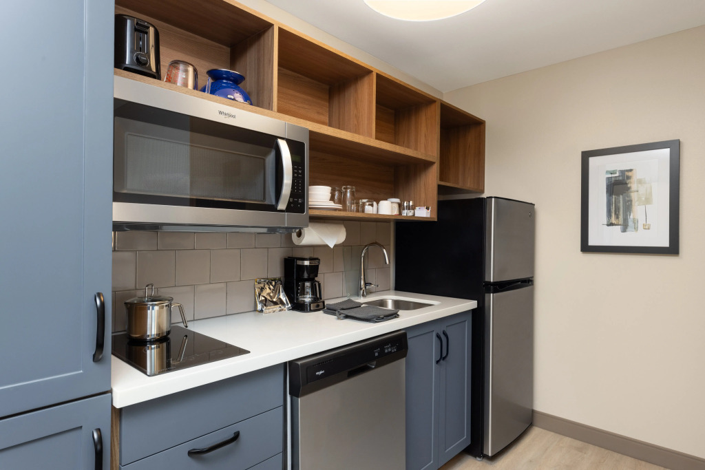 Candlewood Suites McPherson by IHG