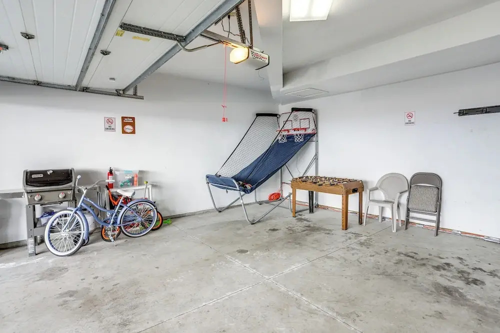 Family-friendly Port Clinton Home w/ Private Deck