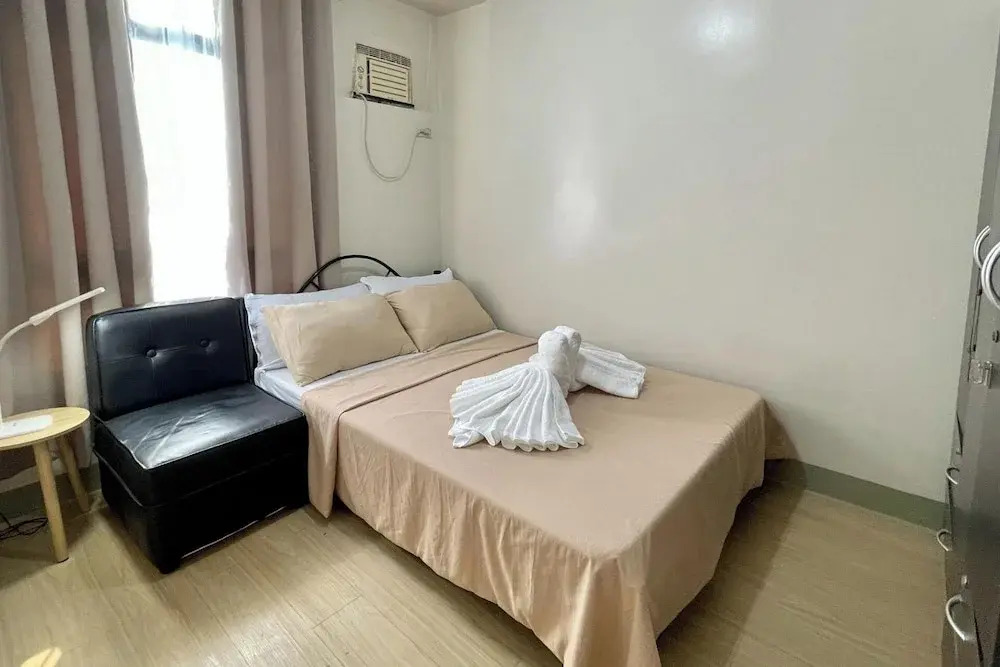 Apartment Sleeps 6 With Netflix