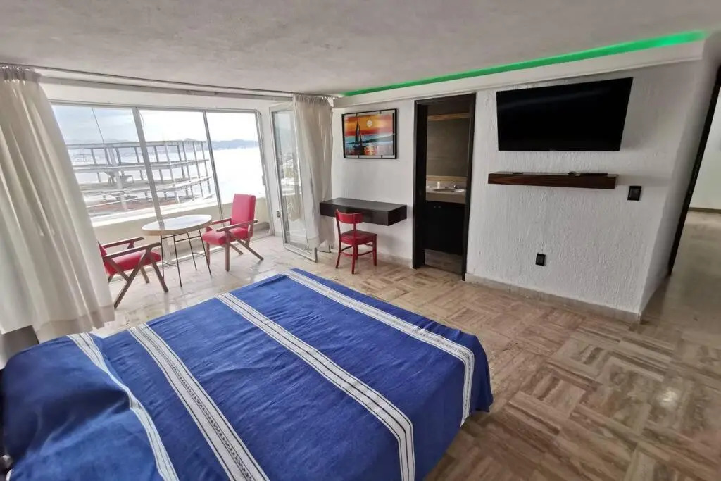 61 King Room