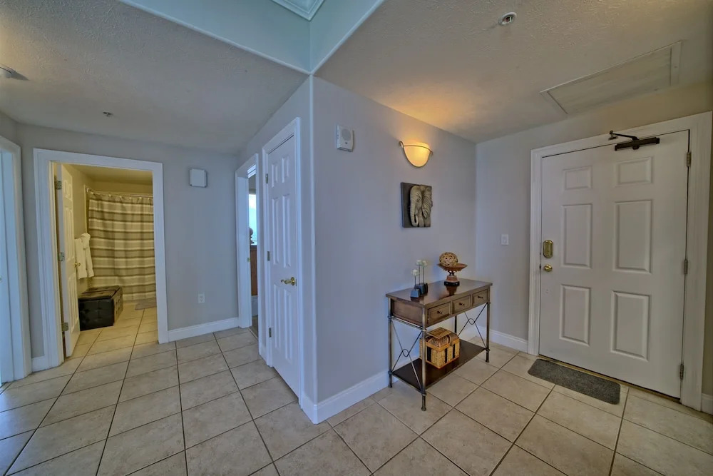 Gulf Crest Condominium #2107 - 3 Br Condo