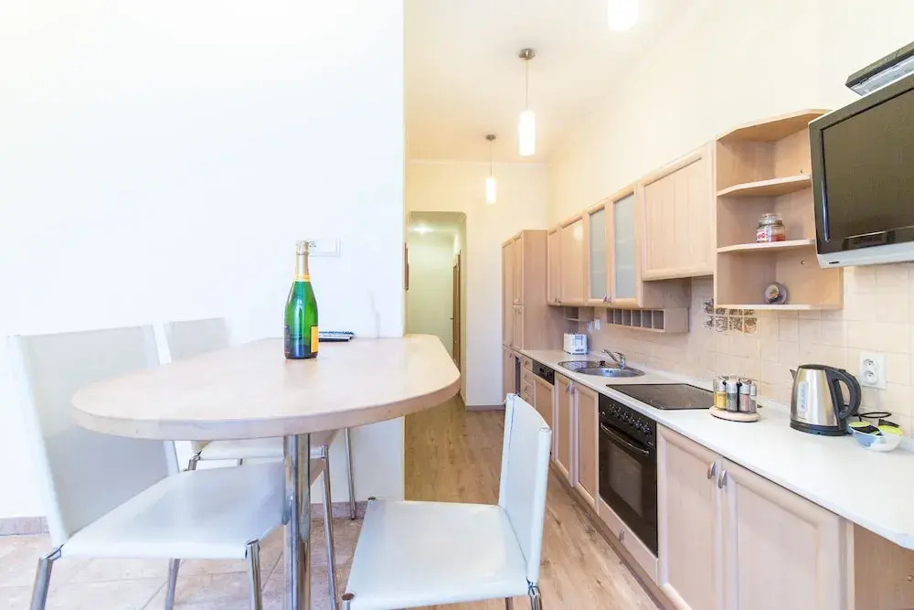 Spacious Duplex by Park&Metro by easyBNB