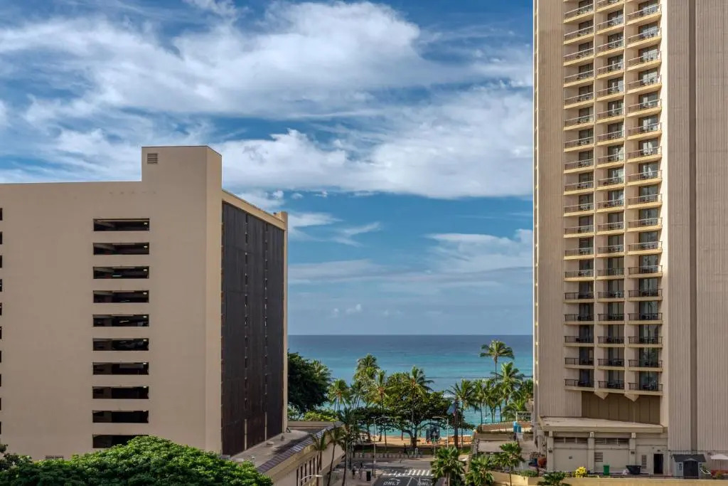 Beautiful Ocean View, 1 Block to the Beach, Split AC