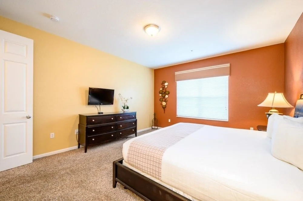 2 Bedroom Premium [cdc Compliant] L 2006 Condo