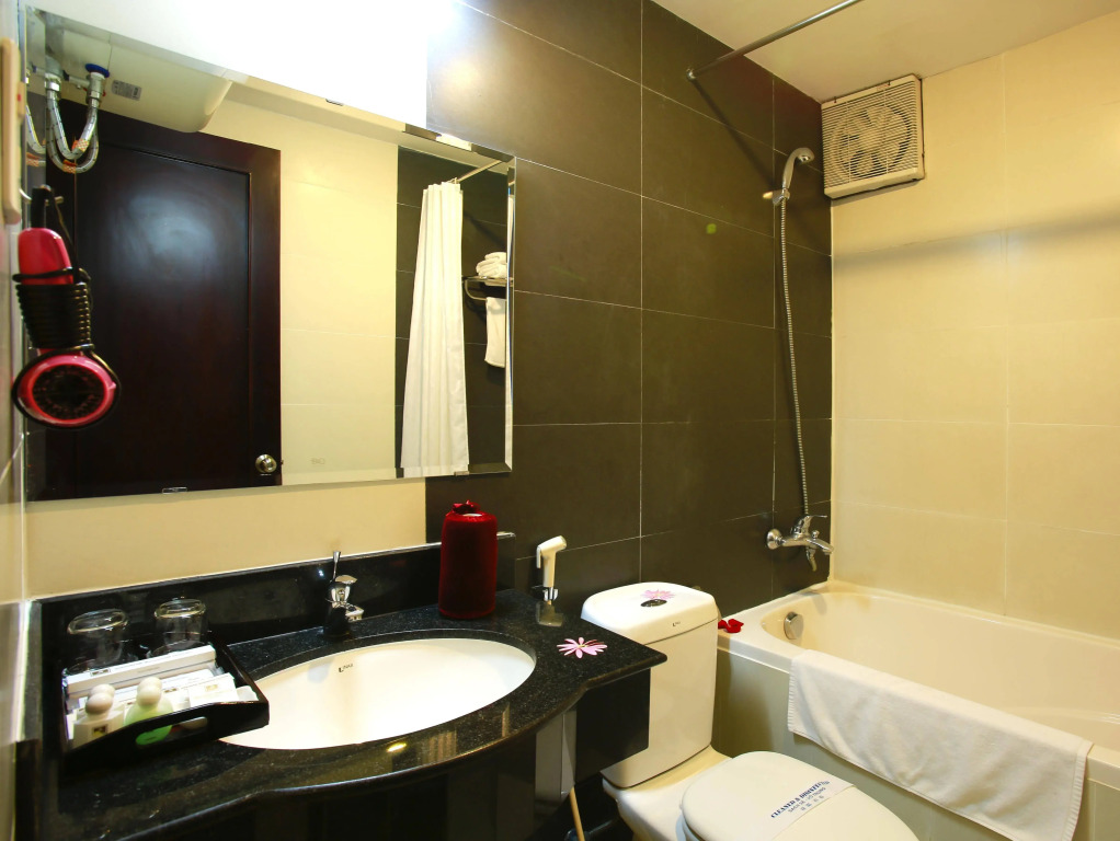 Hue Serene Shining Hotel & Spa