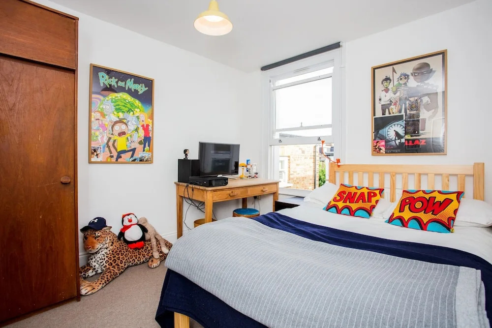 Wonderful 4 Bedroom Home In Kensal Rise