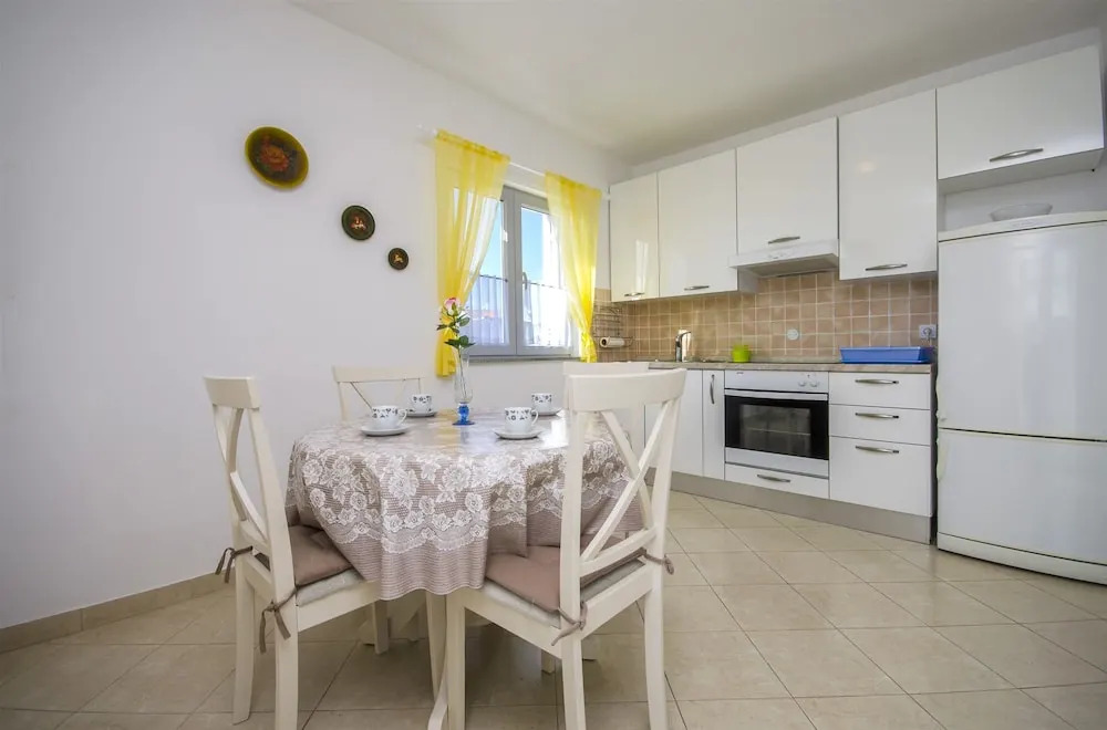 Apartment Ljiljana