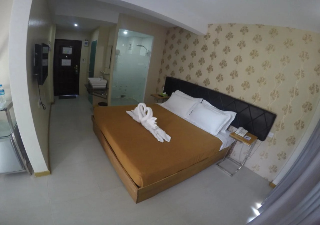 All Seasons Hotel