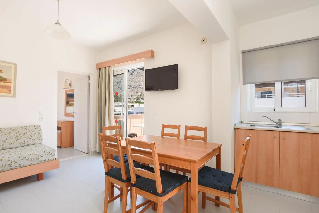 Matina Pefkos Aparthotel