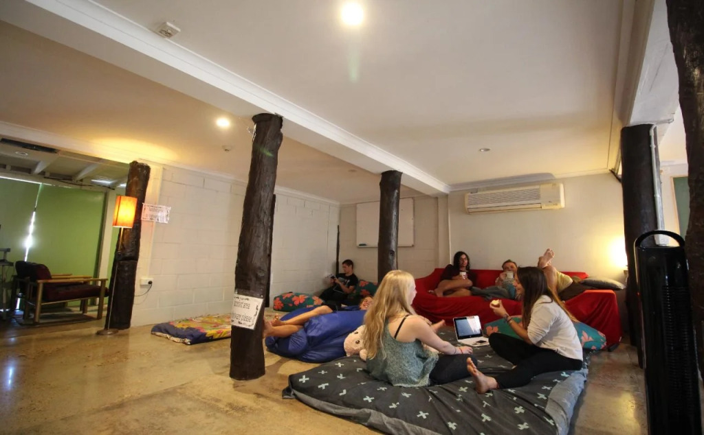 Asylum Cairns Hostel