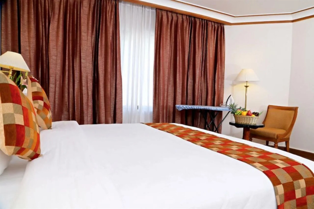 Gokulam Park Hotel & Convention Centre