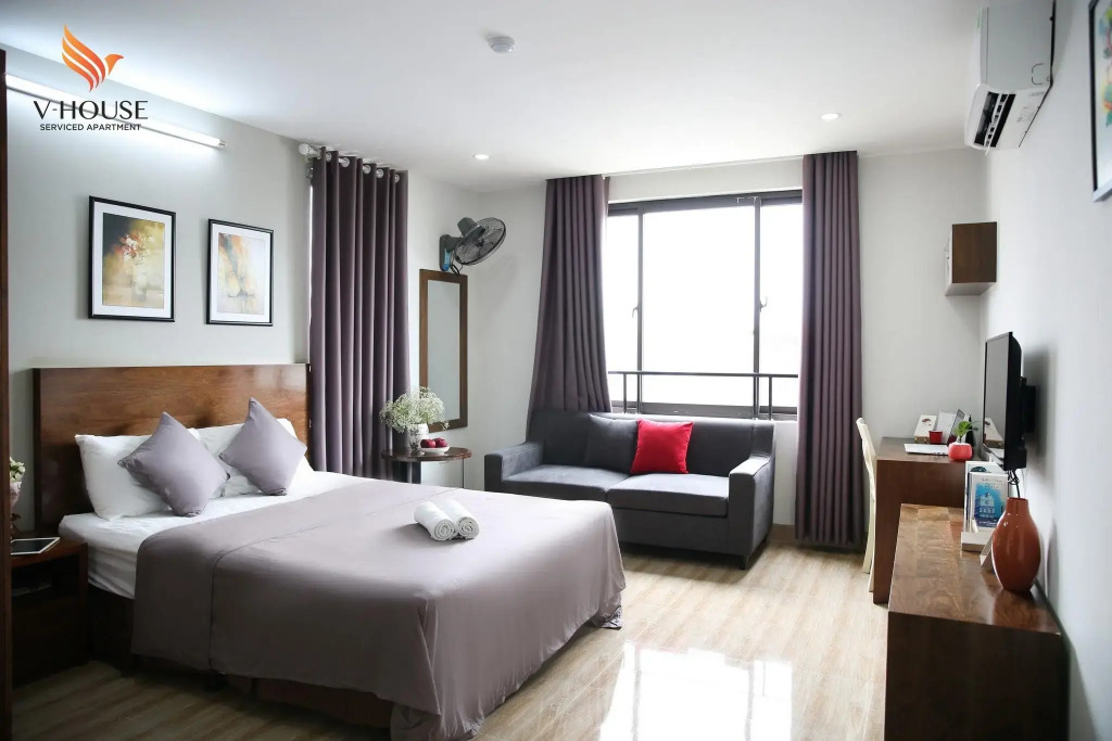 V House 6 Serviced Apartment