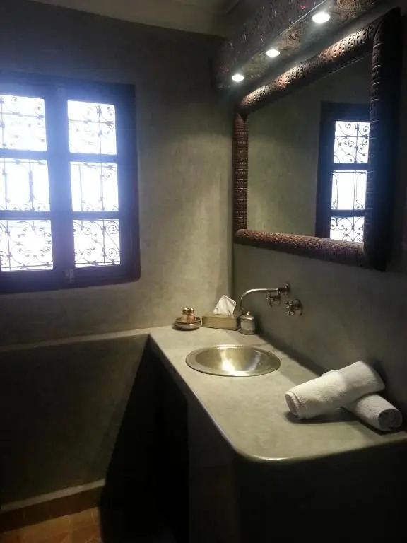 Riad AZZA