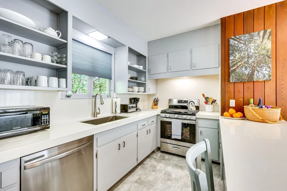 Mill Valley Home: 5 Mi to Golden Gate Bridge!