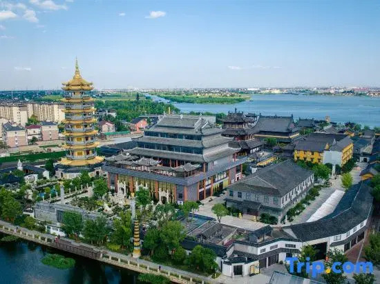 Suzhou Huajianyi&Huacangyi Resorts  Pingwang