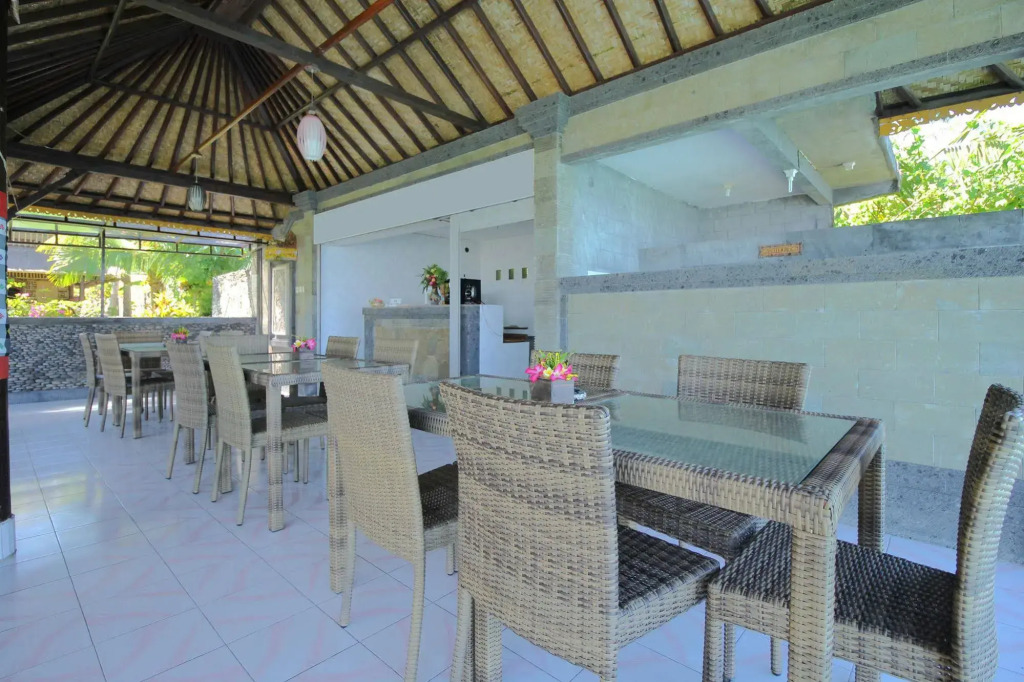 Airy Amlapura Raya Candidasa Bali