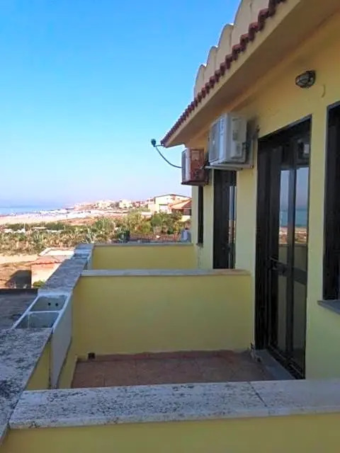B Palace