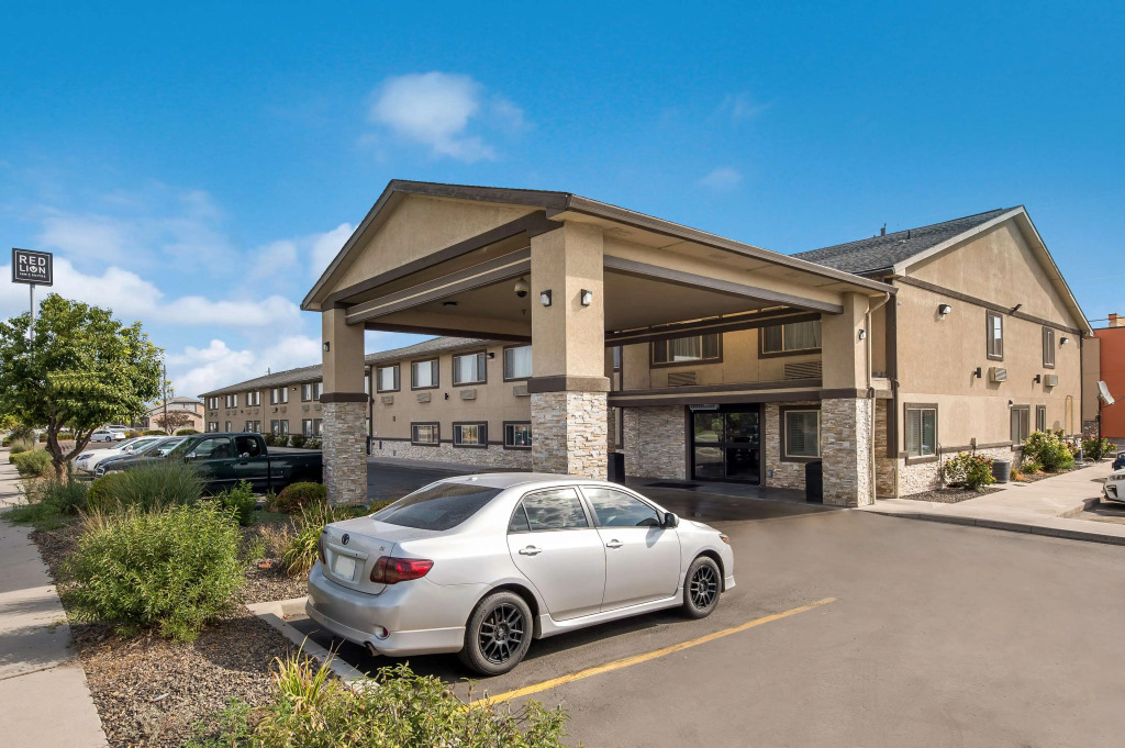 Red Lion Inn & Suites Ontario