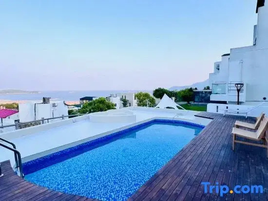 Manla Seaview Garden Villa