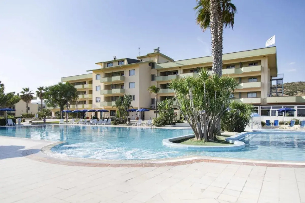 Hotel Village Paradise