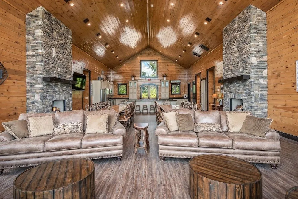 Greystone Pointe Lodge 15 Bedroom Residence by Redawning
