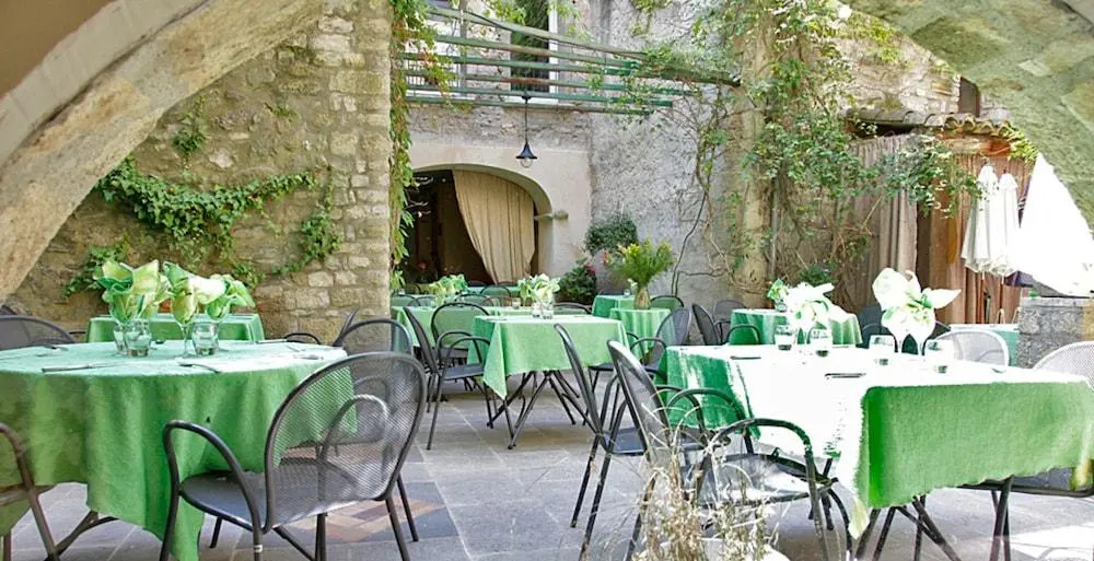 Hôtel la Fête en Provence
