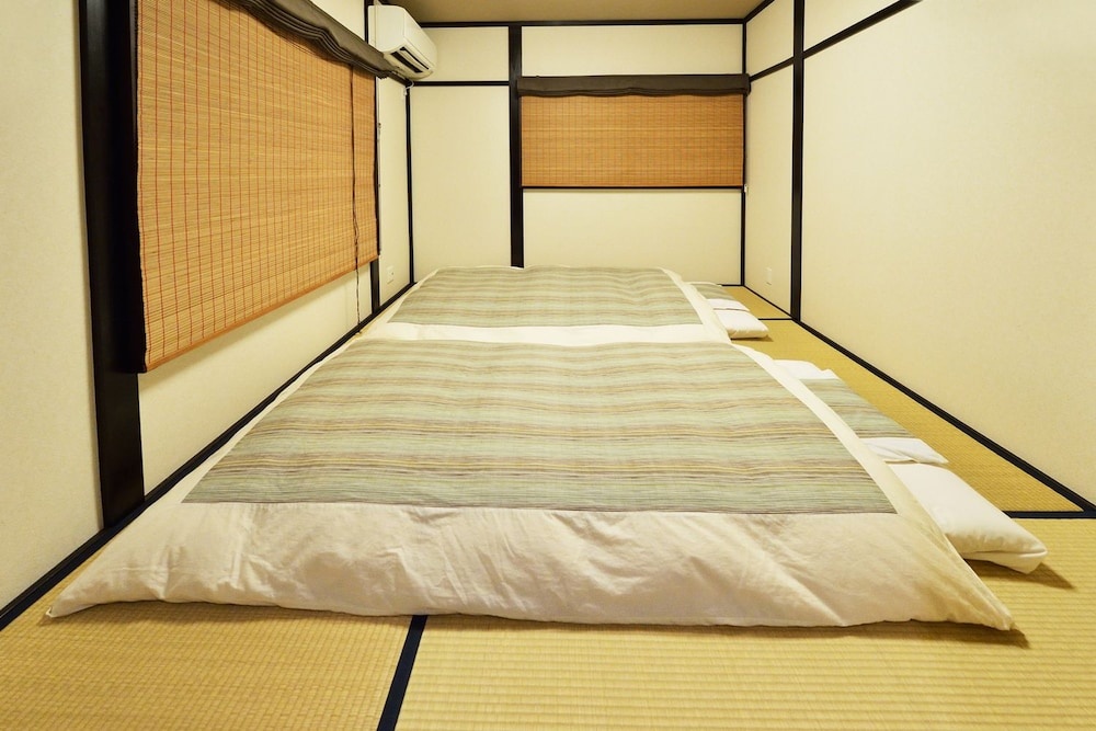 karaku Inn