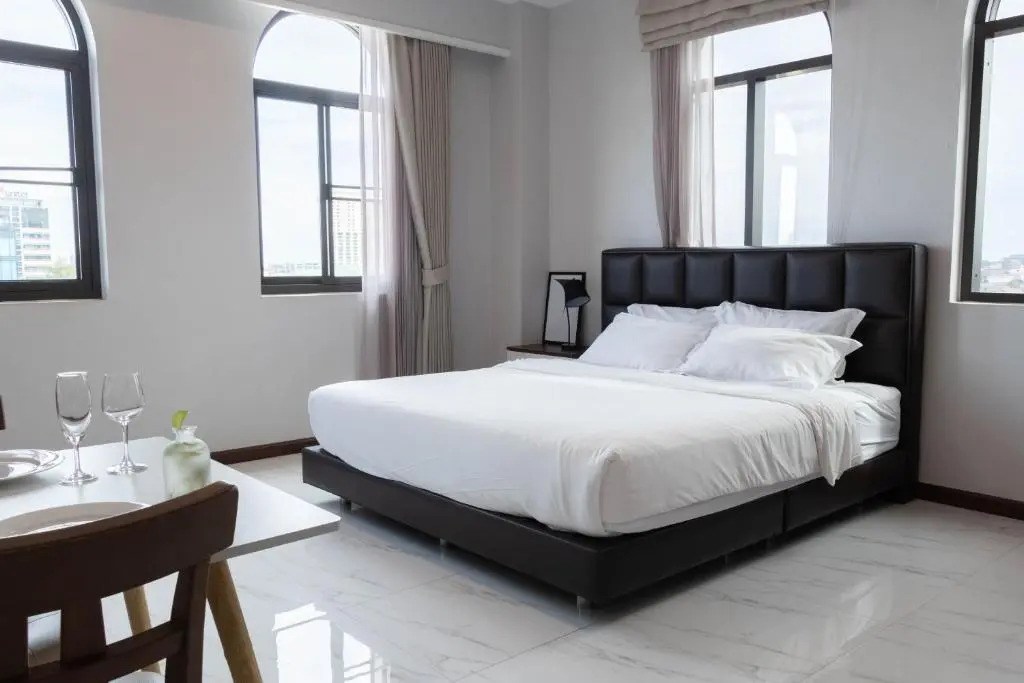 Urbanite Hotel