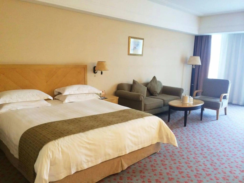 Highton Hotel Shanghai
